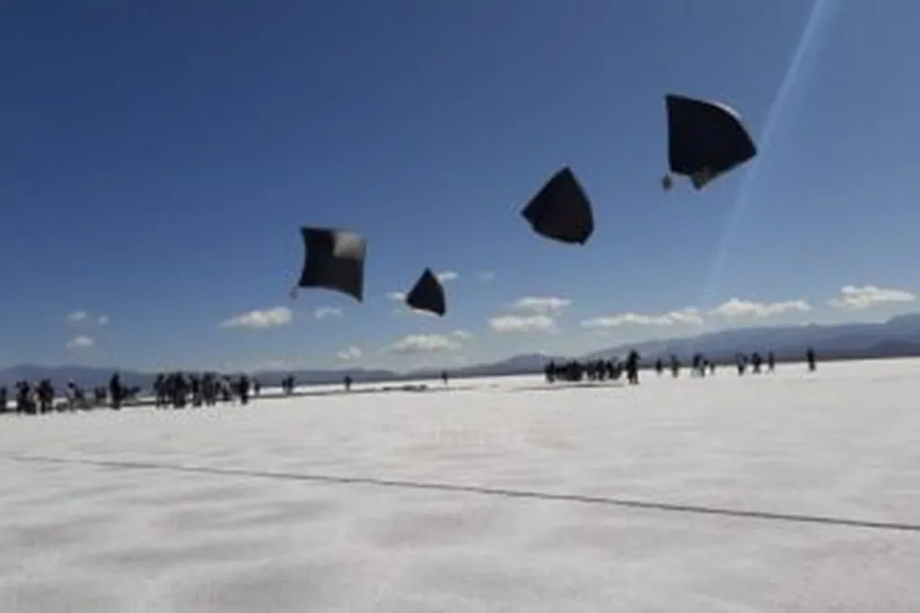 Tomas Saraceno: de Jujuy a Florencia, de telarañas al cielo